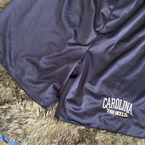 Navy UNC Carolina Tar Heels basketball shorts - Picture 4 of 17